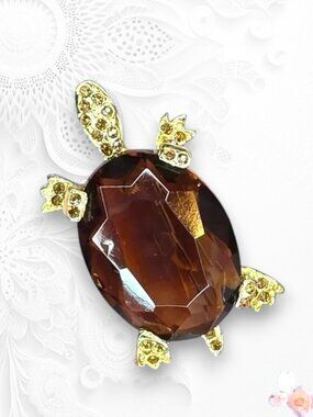 Vintage Gold Tone Turtle Brooch Large Faceted Brown Stone Rhinestone Accents 301